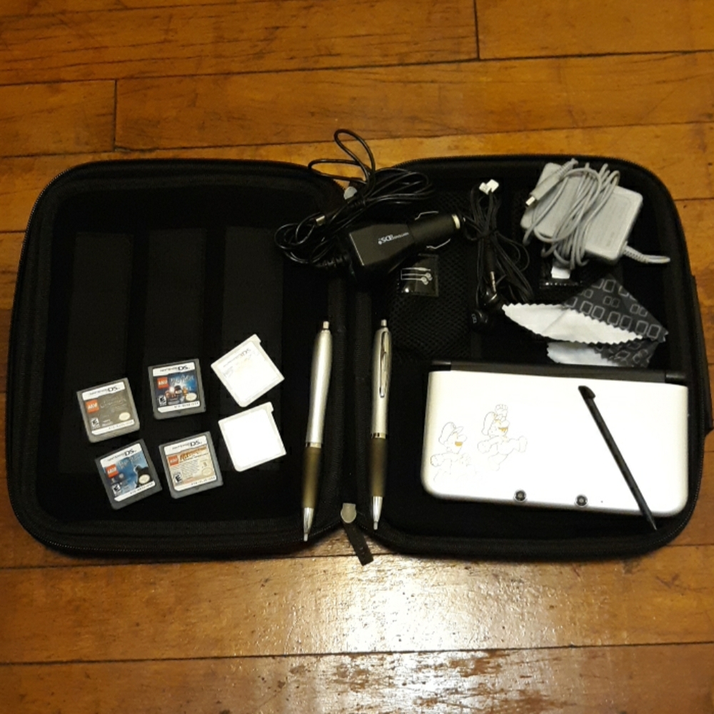 The year of Luigi Nintendo 3DS XL